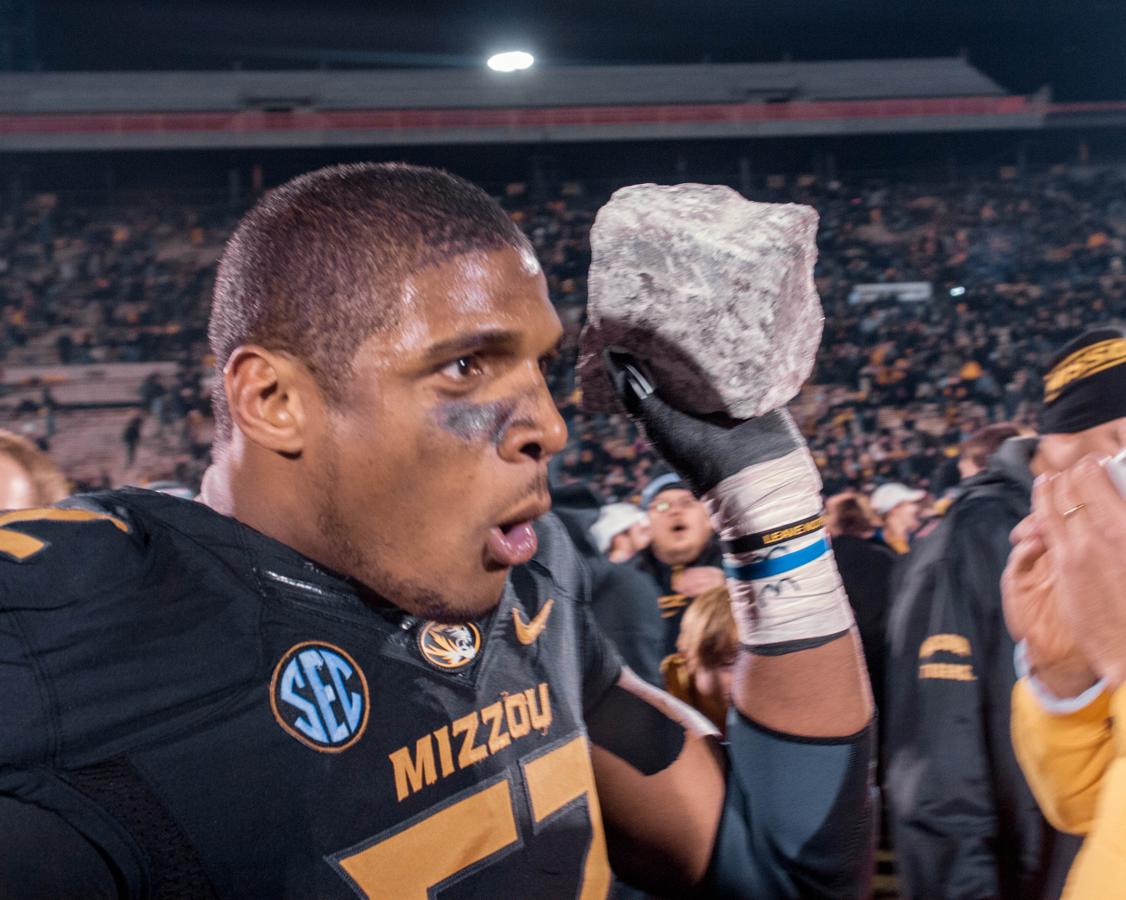 Michael_Sam_final_Mizzou_home_game.jpg