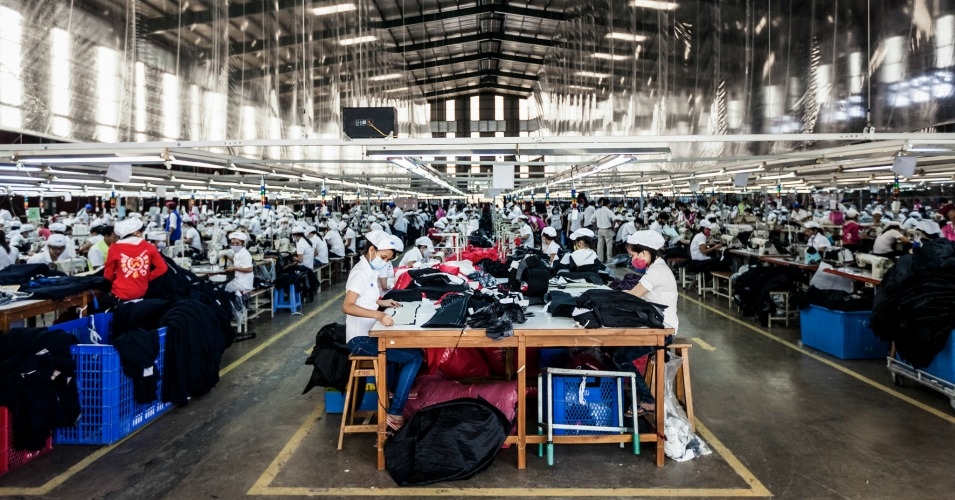 garment-workers-vietnam.jpeg